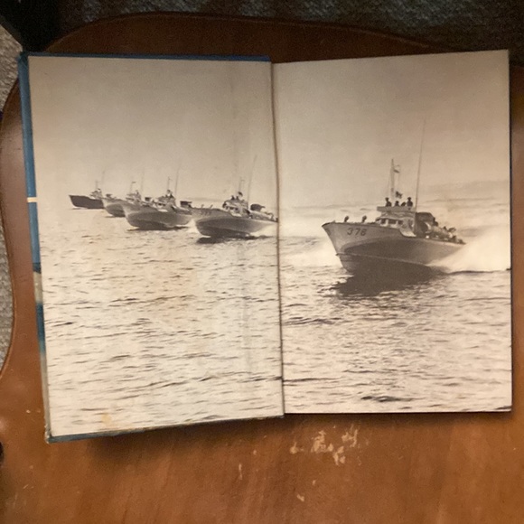 Landmark Book John F. Kennedy and PT-109 - Picture 2 of 8